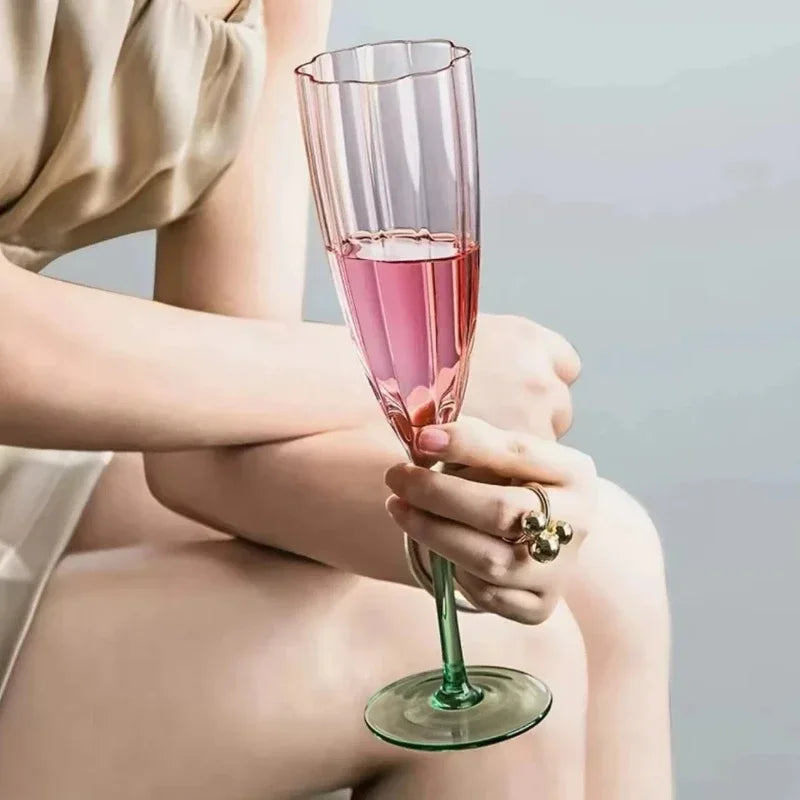 Glass Wine Glass Tall Champagne Glass Table Decor Party Wine Set Luxury Dining Room Kitchen Tableware Accessories Petal Shape