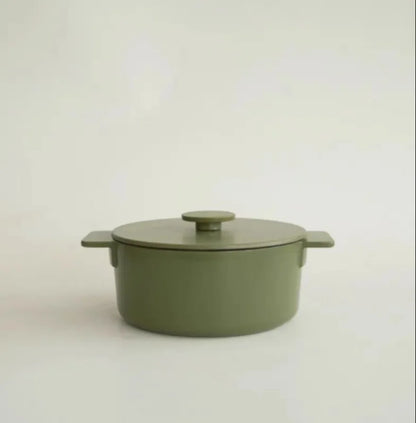 Nordic Cast Iron Enamel Pan 23-26cm - Uncoated Cookware for Soup, Stew & Seafood