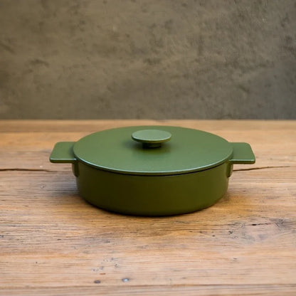 Nordic Cast Iron Enamel Pan 23-26cm - Uncoated Cookware for Soup, Stew & Seafood