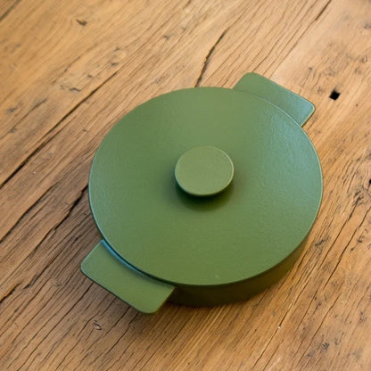 Nordic Cast Iron Enamel Pan 23-26cm - Uncoated Cookware for Soup, Stew & Seafood